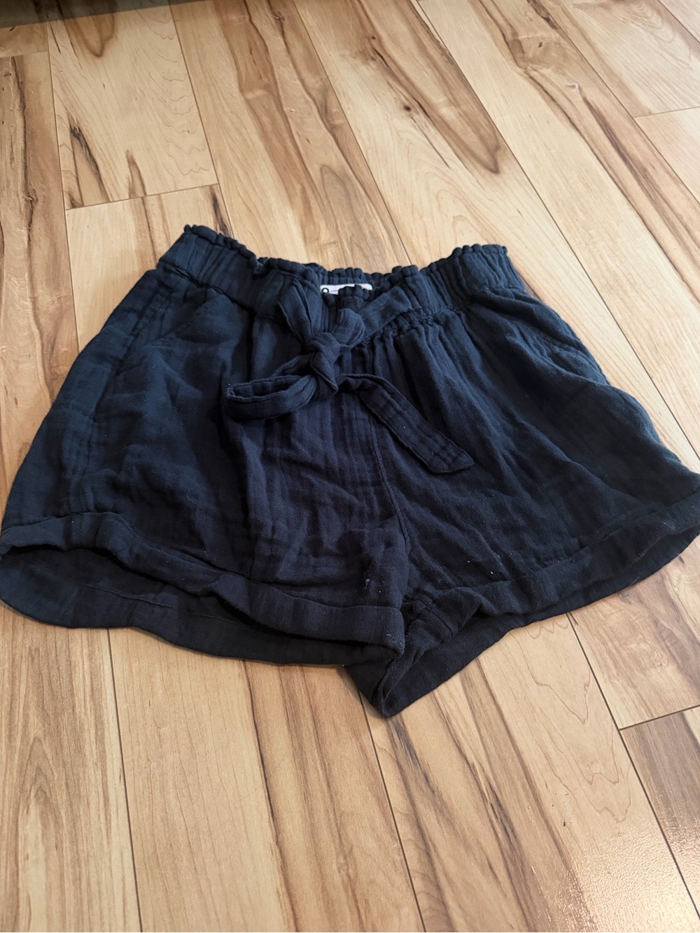 Black Elastic-Waist Tie Shorts